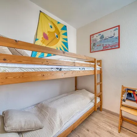 - Haus K, App 0k0906 *